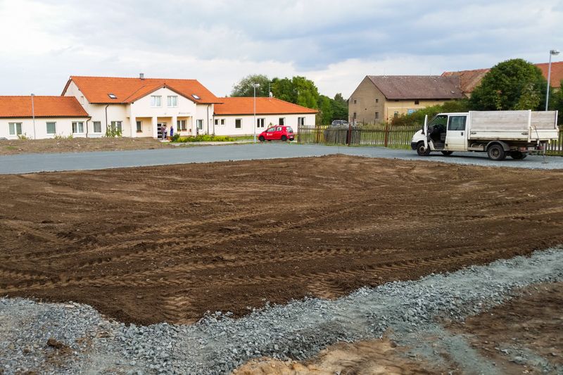 Zámecký park v Luštěnicích, revitalizace zahrady.