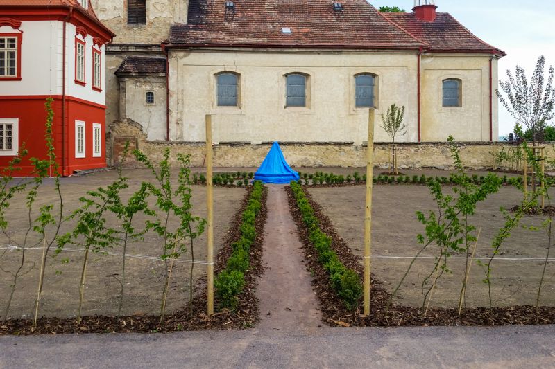 Zámecký park v Luštěnicích, revitalizace zahrady.